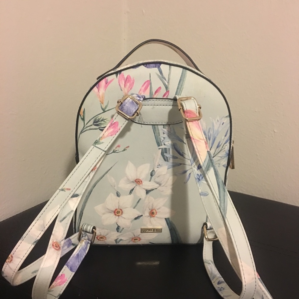 Mini Backpack - Picture 4 of 7